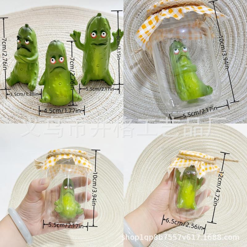 Grumpy Pickle in A Jar Sculpture,Miniature Glass Screaming Pickle in a Jar Sculpture,Handmade Cute Emotional Support Pickle in a Jar, Cute Pickle in a Jar Sculpture Gift (Angry)