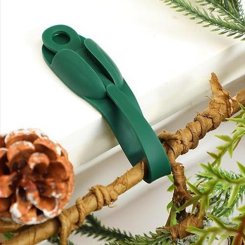 12 24 Pcs Christmas Hooks Garland Hanger Green Hooks christmas Holder Silica Hanger No Tools Cord Bundler Home Hack Decoration Tools Wall Hanger Silicone Adhesive Straps for Wreath Garland Fireplace Mantle Stairways