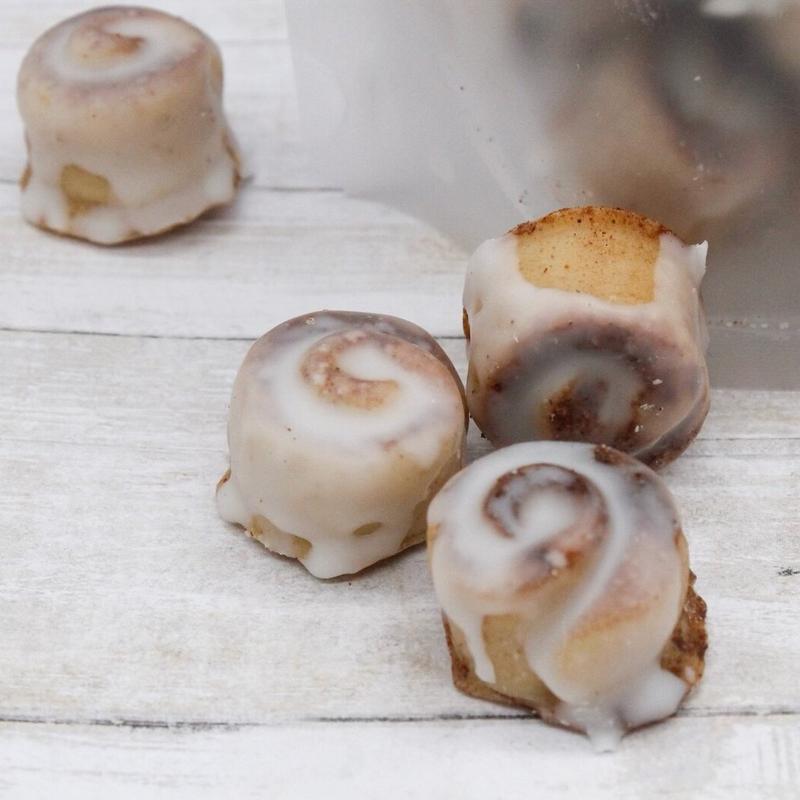 Cinnamon Bun Melts: Freshly Baked Cinnamon Rolls with Creamy Butter Vanilla Icing | Realistic Wax Melt Gifts