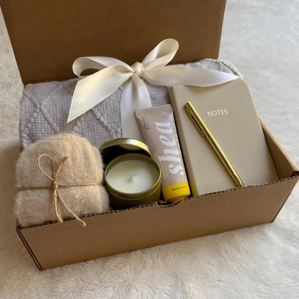 Cozy Christmas Gift Box for Her | Hygge Gift Box with Blanket | Birthday Gift for Women