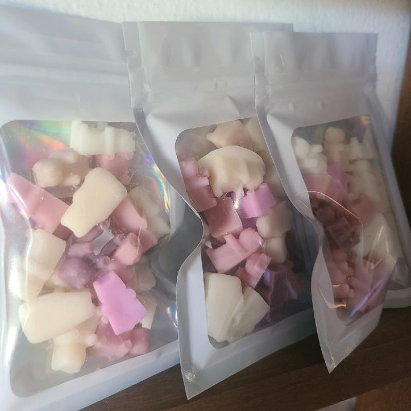 Gummy Bear Mystery Scent Soy Wax Melts Mini Bag Approx 0.5 Oz. cute