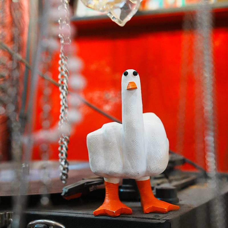 Funny Little Duck Resin Ornaments, Cute Animal Design Figurine for Decoration Gift Decorative