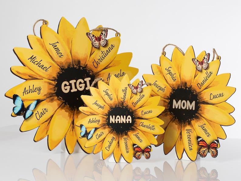 Sunflower Mom Sign Personalized, Sunflower Mom Sign with Kids Names, Wall Décor, Christmas Gifts, Gift for Mom, Sunflower Mom and Grandma