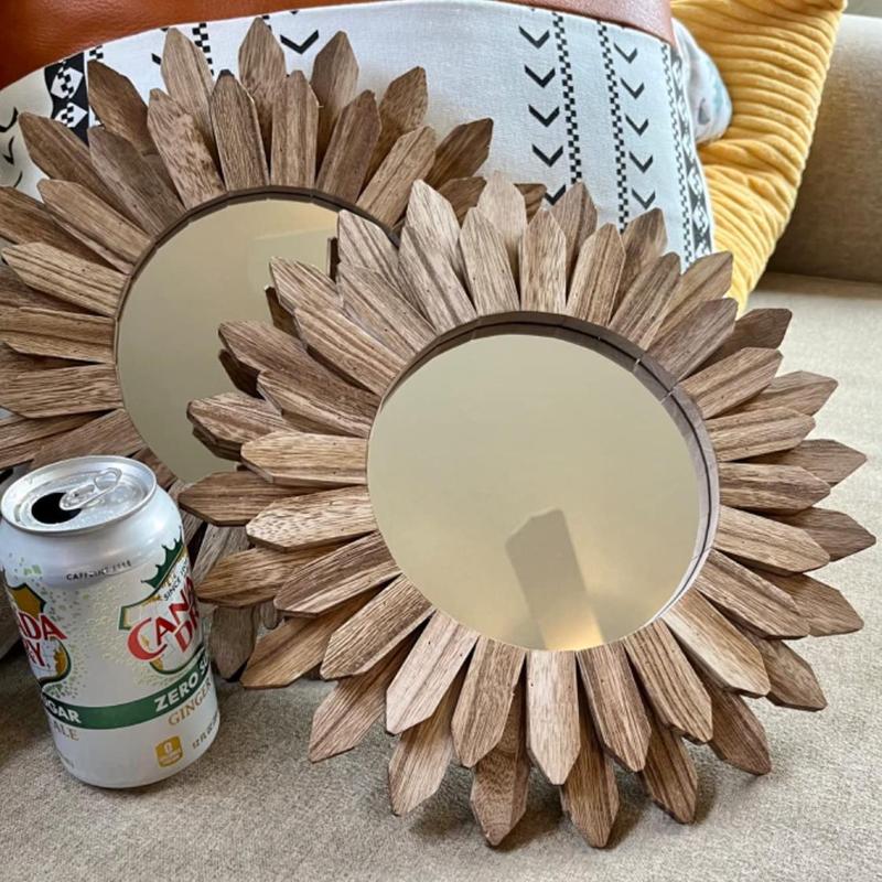 Wooden Sunflower Shaped Wall Mirror, Vintage Wooden Wall Mirror, Wall Hanging Decorative Mirror for Home Living Room Bedroom