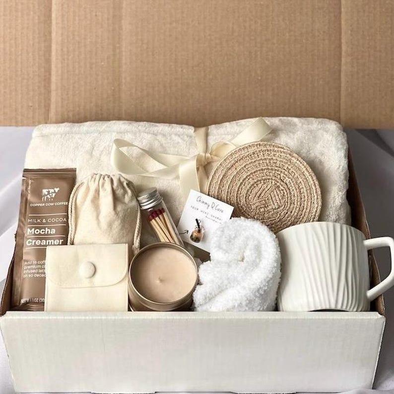 Cozy Hygge gift box | Self care gift box | Mothers day |Gift set for her | Mom Miss you | Sending a hug | Gift for colleagues | Blanket Gift