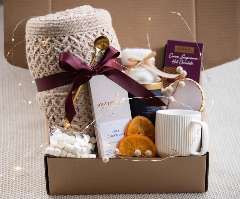 Christmas Gift Box, Gift Box for Women with Blanket & Socks, Hygge Gift Box, Self Care Package, Cozy Gifts for Women, Special Gift, Basket Cozy Winter Gift Box | Trendy Gift Box, Christmas Gift Box