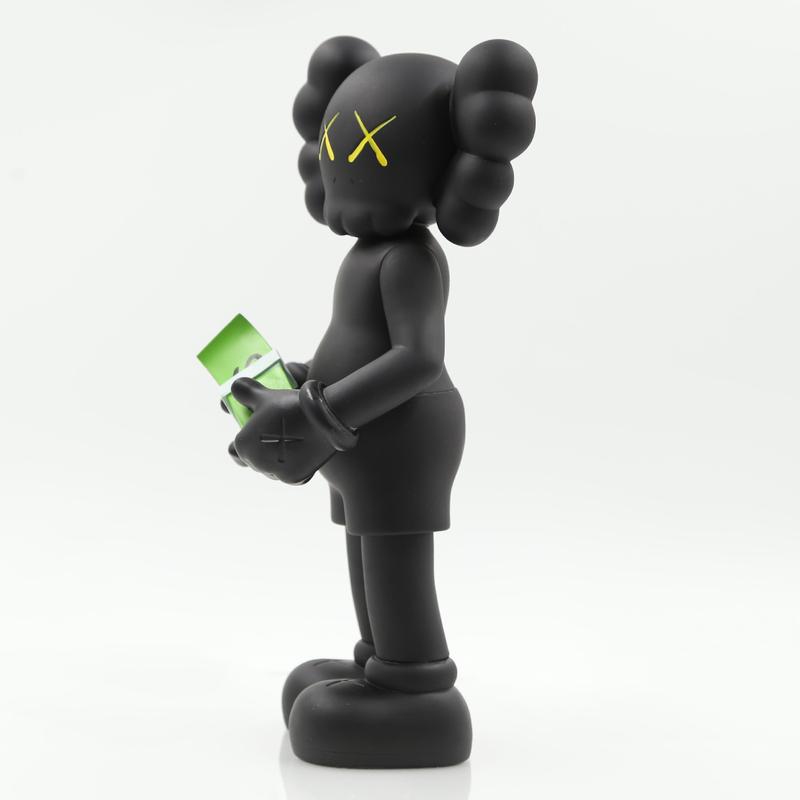 KAWS Violent Bear Sculptures Home Decor Model Figures Artwork, Home Desktop Ornaments, Creative Gifts, Ornaments That Bring Good Luck and Wealth Sculpture Decoration1 animal figurine