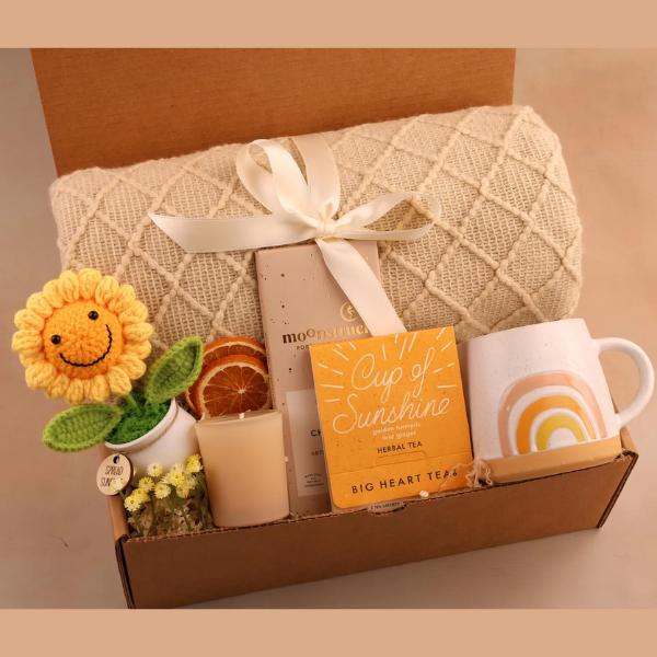 Cheer Up Gift Box | Tea Gift Box for Her | Thinking of You Gift | Sending Hugs Gift Box