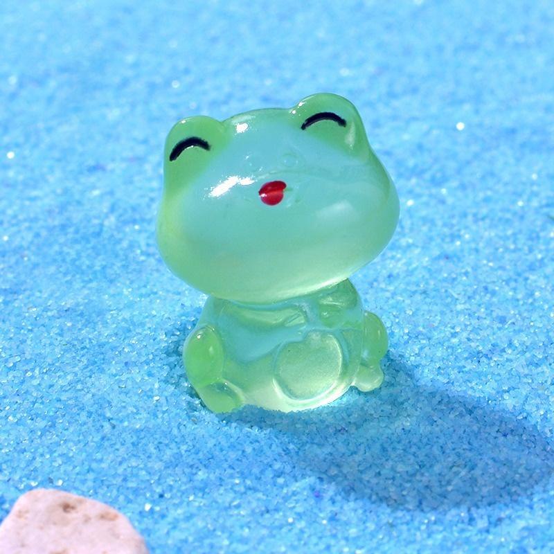 Cute Cartoon Frog Design Resin Ornament, 6 Counts set Mini Luminous Frog Decorative Craft, Home Decor Supplies for Living Room Bedroom Office Dormitory